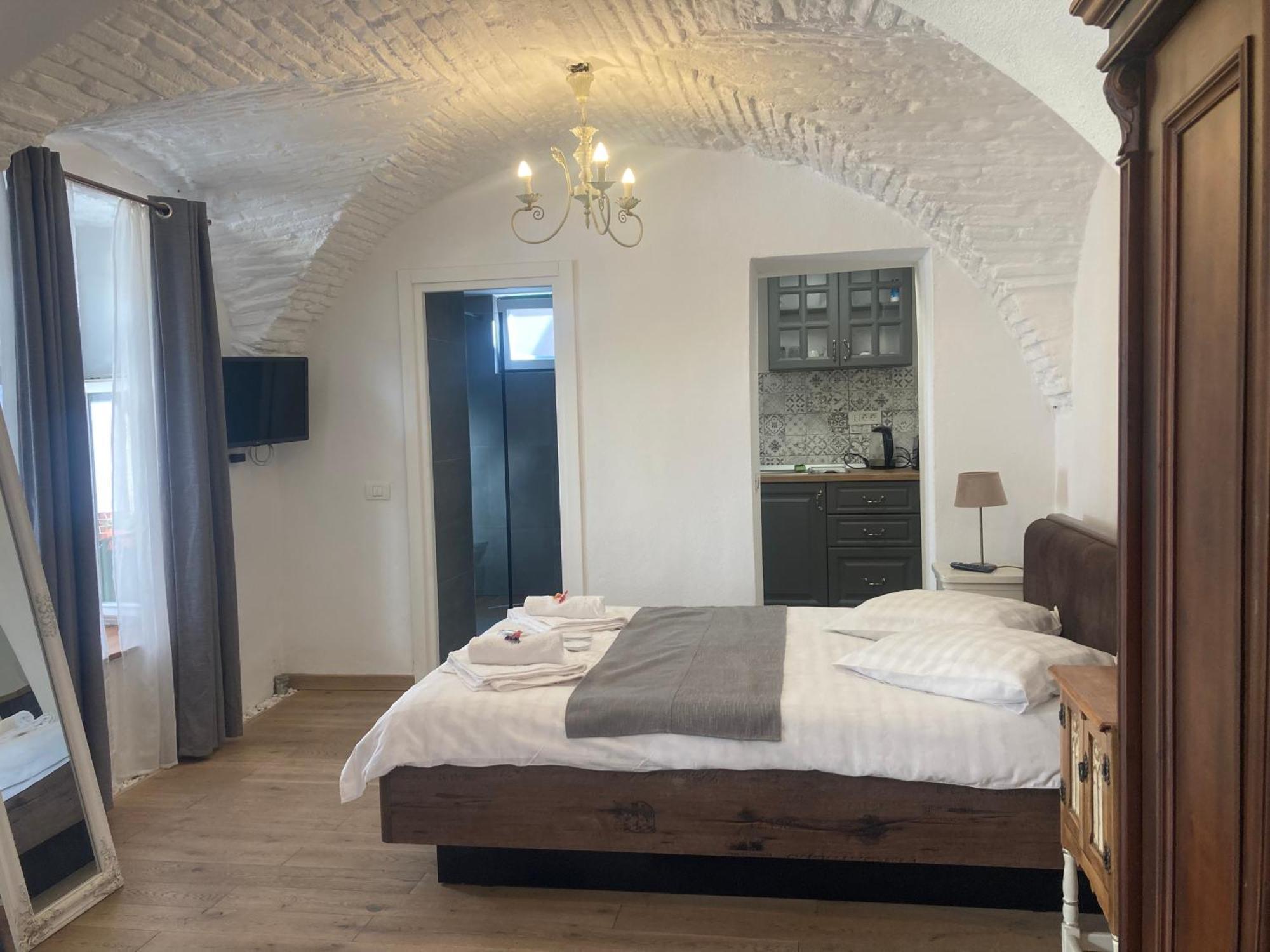 Historical Center Residence 2 Sibiu Ngoại thất bức ảnh